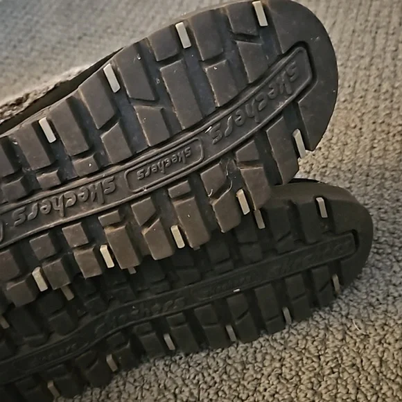 Shoes - Picture 3 of 5